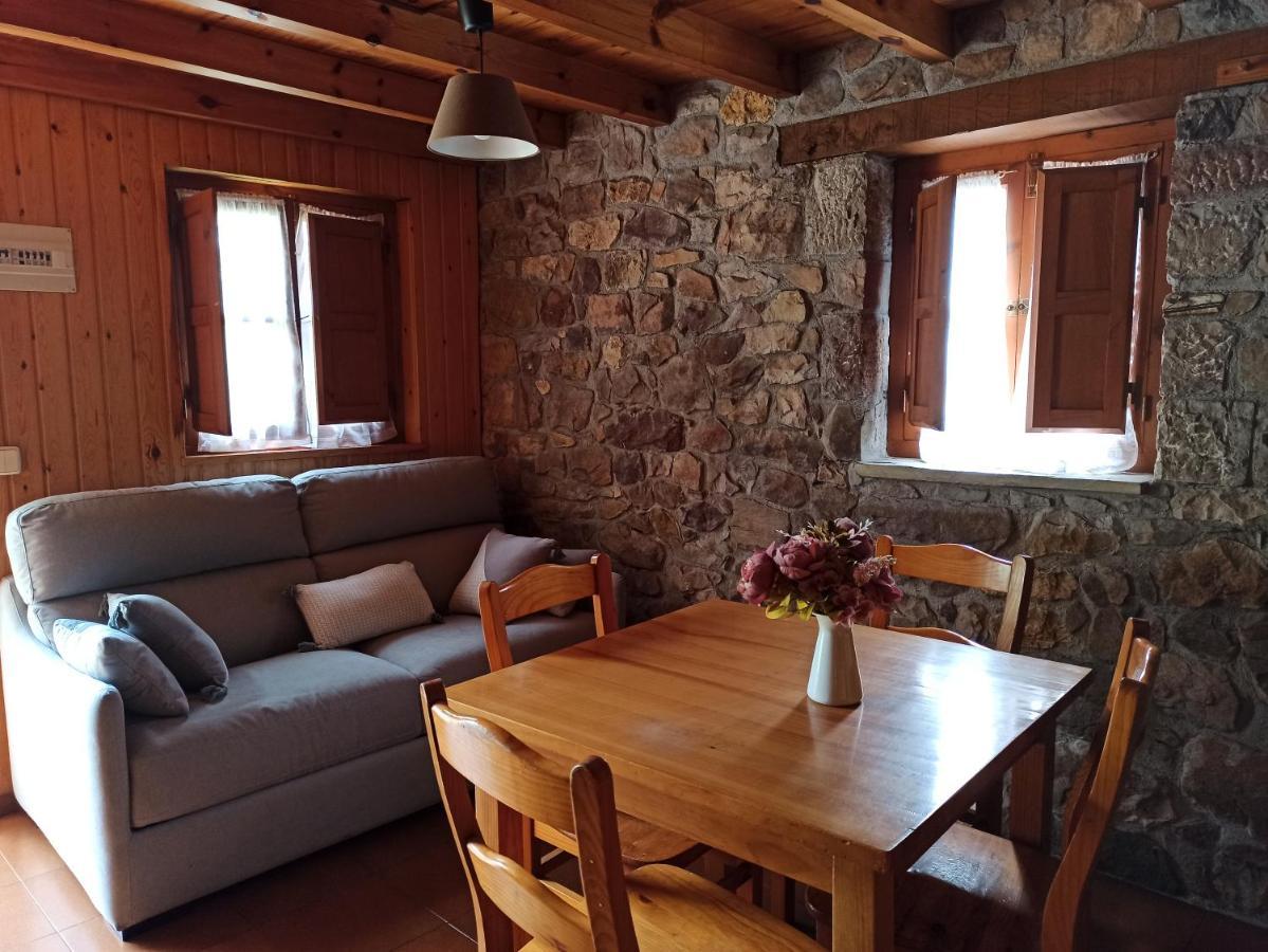 Onís Casa Rural La Cabana מראה חיצוני תמונה