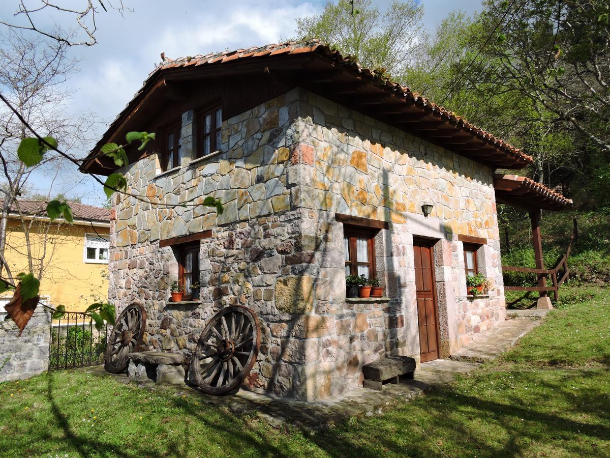 Onís Casa Rural La Cabana מראה חיצוני תמונה