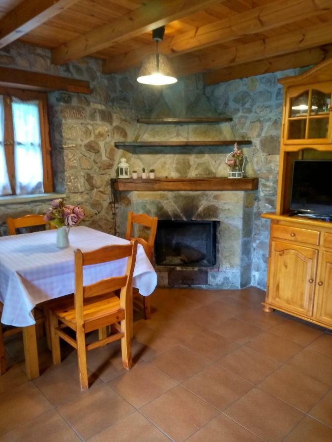 Onís Casa Rural La Cabana מראה חיצוני תמונה